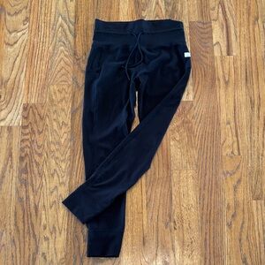 Vuori women’s Black Leggings